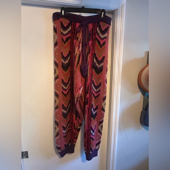 FARM Rio Pants - Farm rio sweater joggers